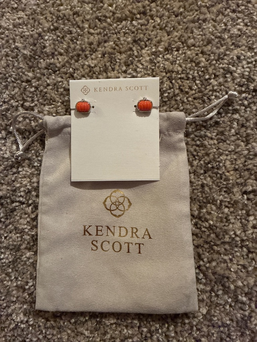Kendra Scott Pumpkin Silver Stud Earrings